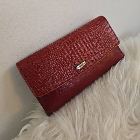 Fossil Croco Flap Red Leather Wallet 🌴 - Picture 2 of 8